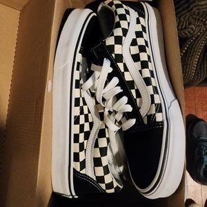 VANS Old Skool Primary Check- size US men 9/women 10.5